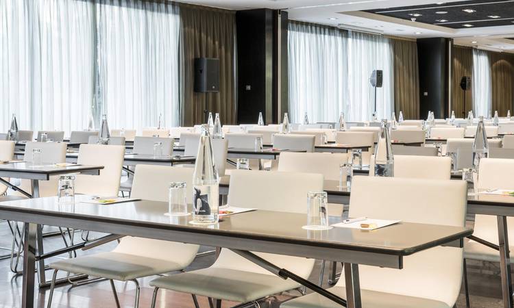 Sala Consejo Hotel Ilunion Atrium Madrid Sala Consejo Hotel Ilunion Atrium Madrid